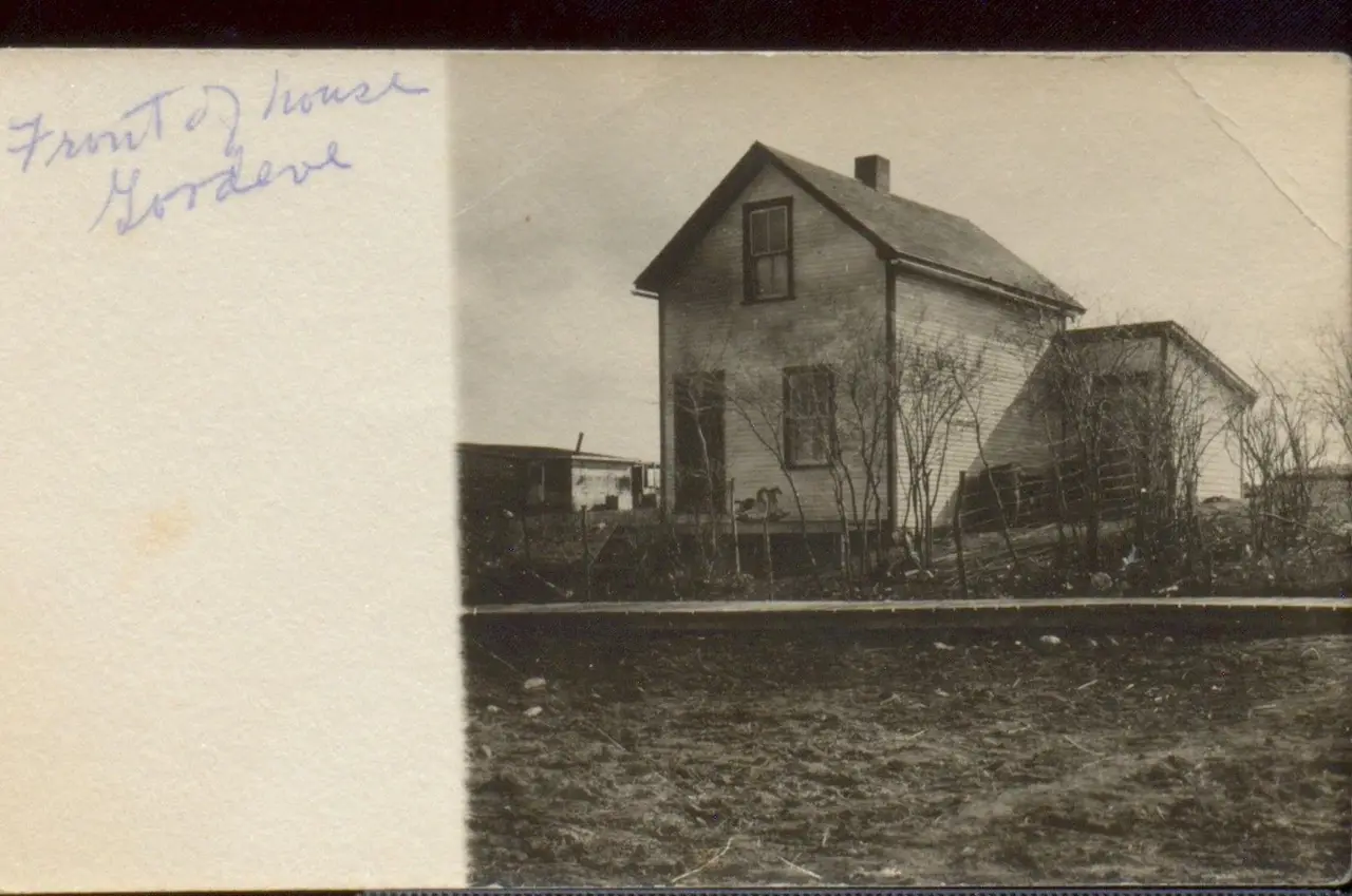 Front of a house in Goodeve, about 1910